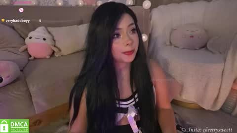 Snapshot of cheerrysweett chatting on October 2025 12:33:02 AM Baby Cherry online show from October 2025 12:33:02 AM