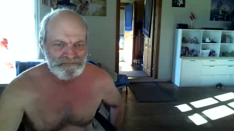 Snapshot of chefben666 chatting on October 2025 10:49:02 AM chefben666 online show from October 2025 10:49:02 AM