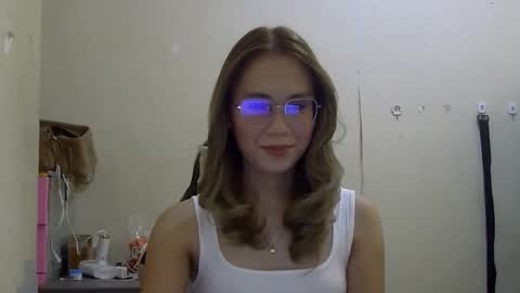 chelly4u69 online show from September 2025 04:47:01 AM