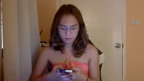chelly4u69 online show from December 2025 04:30:01 AM