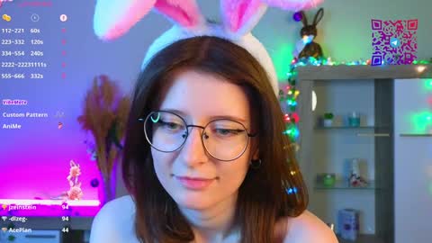 Mona online show from December 2024 09:28:01 PM