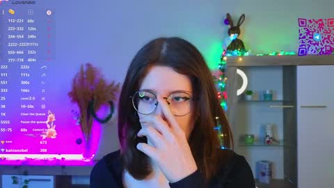 Mona online show from December 2024 09:22:01 PM