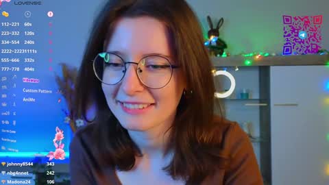 Mona online show from February 2025 09:20:02 PM