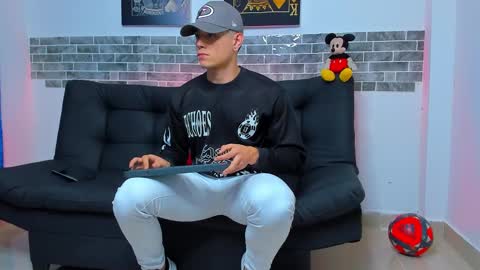 Snapshot of chepe_fit chatting on January 2025 12:15:01 AM chepe vause online show from January 2025 12:15:01 AM