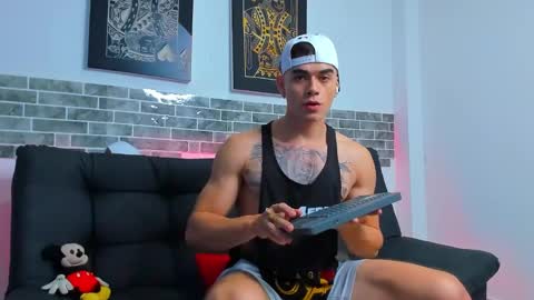 Snapshot of chepe_fit chatting on February 2025 03:08:02 AM chepe vause online show from February 2025 03:08:02 AM