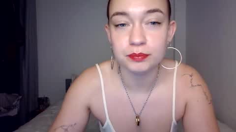 Lola Clyne online show from February 2026 08:06:01 PM