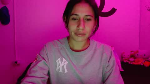 Snapshot of cherry_hc chatting on January 2025 05:16:01 AM Nezumy Rey online show from January 2025 05:16:01 AM