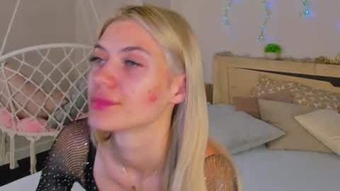 cherry_pr1ce online show from July 2026 11:29:01 PM