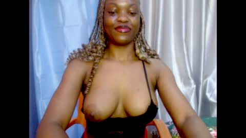 Snapshot of cherry_xchaos chatting on July 2026 07:15:02 AM Sophie online show from July 2026 07:15:02 AM