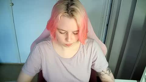 cherrybaby_0 online show from June 2026 02:07:02 PM