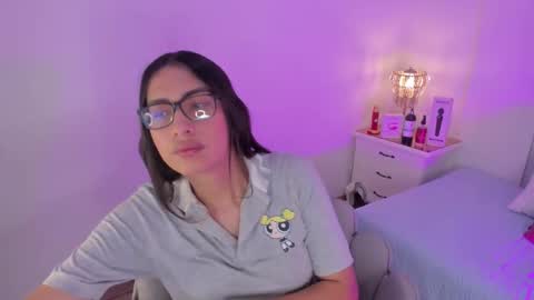 Cherry online show from November 2025 01:10:02 PM