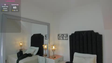 Cherry online show from December 2025 12:25:01 PM