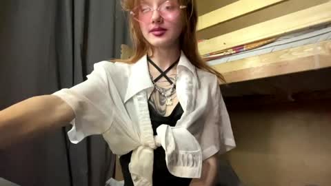 Snapshot of cherrylcornes chatting on May 2026 03:15:01 AM Nika online show from May 2026 03:15:01 AM