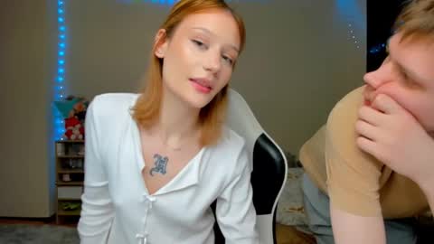 Snapshot of cherrylumi chatting on March 2026 07:09:01 PM Alice Simonplease like online show from March 2026 07:09:01 PM