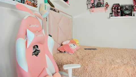 Snapshot of cherrymafer666 chatting on January 2025 02:18:02 AM cherrycute666 online show from January 2025 02:18:02 AM