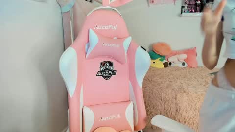 Snapshot of cherrymafer666 chatting on January 2025 12:46:02 AM cherrycute666 online show from January 2025 12:46:02 AM