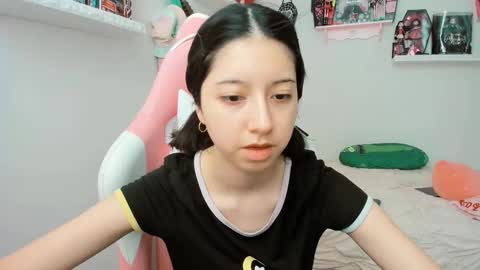 Snapshot of cherrymafer666 chatting on February 2025 07:35:01 PM cherrycute666 online show from February 2025 07:35:01 PM