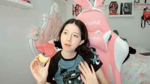 Snapshot of cherrymafer666 chatting on October 2025 09:14:02 PM cherrycute666 online show from October 2025 09:14:02 PM