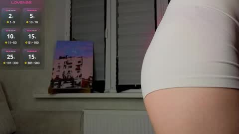 Lysia online show from December 2025 11:48:01 AM