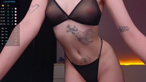 Katrine online show from November 2025 10:48:02 PM