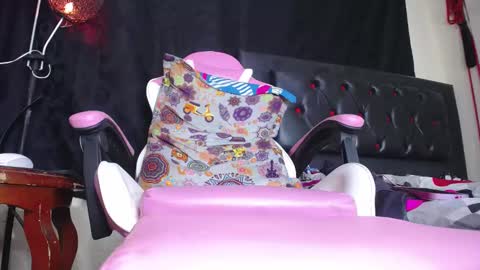 cherry hot online show from February 2025 12:14:01 AM