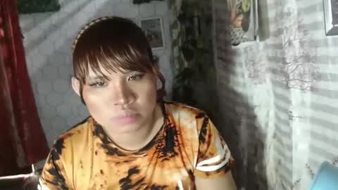 chescahotxxxl online show from April 2026 10:48:01 PM