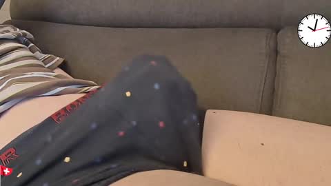 Snapshot of chezmonsieur_g chatting on September 2025 08:01:01 PM Grey online show from September 2025 08:01:01 PM
