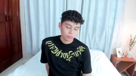 Snapshot of chico_medusa chatting on June 2026 10:45:02 PM Nathan online show from June 2026 10:45:02 PM