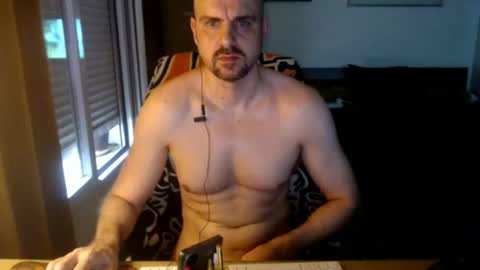 chicocam1983 online show from June 2026 04:01:02 PM