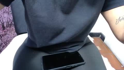 Chikys   online show from November 2025 03:14:02 PM