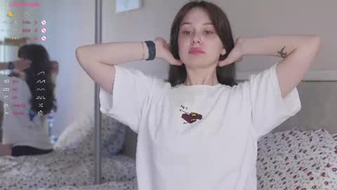 Snapshot of chillgirlll chatting on June 2026 05:50:02 AM Nicole online show from June 2026 05:50:02 AM