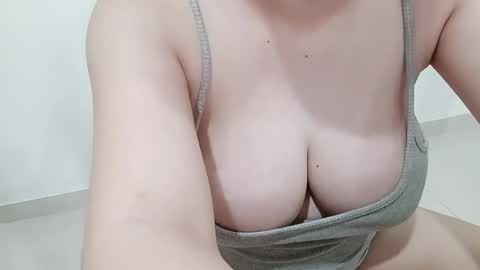 Jani online show from April 2026 01:42:02 AM