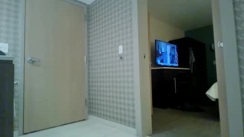 Snapshot of chippy70 chatting on November 2025 08:13:01 AM chippy70 online show from November 2025 08:13:01 AM