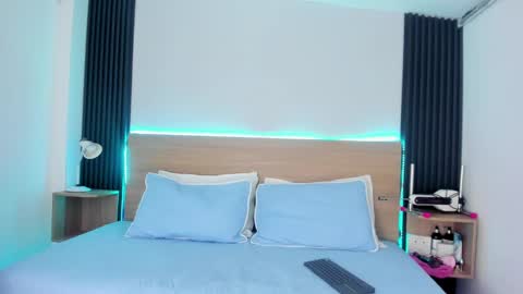 Chiqui online show from September 2025 06:51:02 PM