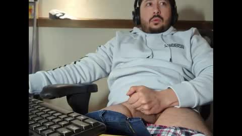 Snapshot of chitownburb chatting on March 2026 07:23:01 AM chitownburb online show from March 2026 07:23:01 AM