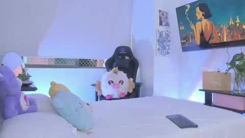 CHLOE online show from March 2026 11:00:01 PM