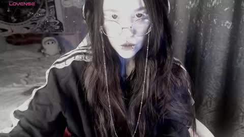 Snapshot of chloe_crystall_killer chatting on May 2026 01:54:02 AM chloe_crystall_killer online show from May 2026 01:54:02 AM
