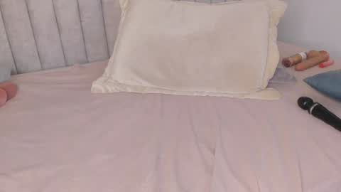 Chloe online show from January 2025 01:30:01 PM