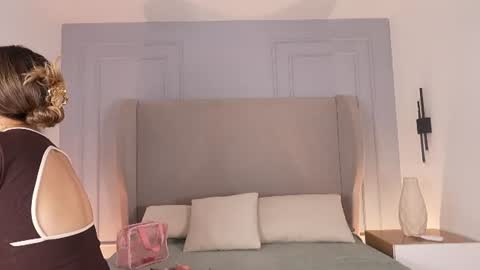 Chloe online show from July 2026 12:35:01 PM