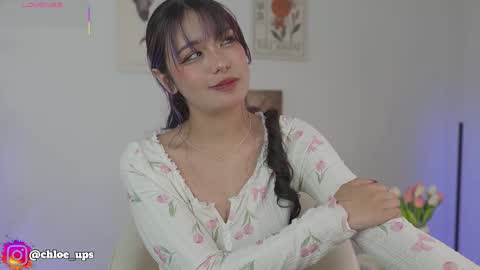Chloe  online show from May 2026 04:30:02 AM