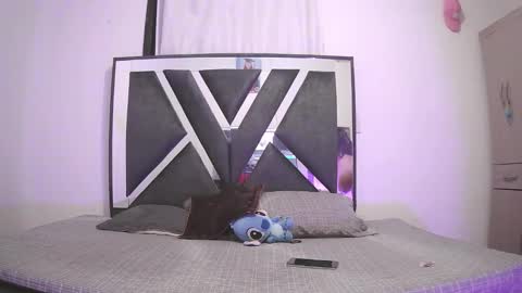 Snapshot of chloe_hotx chatting on January 2026 03:32:01 AM Chloe and Danna online show from January 2026 03:32:01 AM