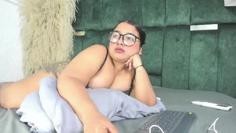 Chloe online show from July 2026 07:13:01 PM