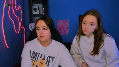 chloe_ley online show from March 2026 12:11:01 PM