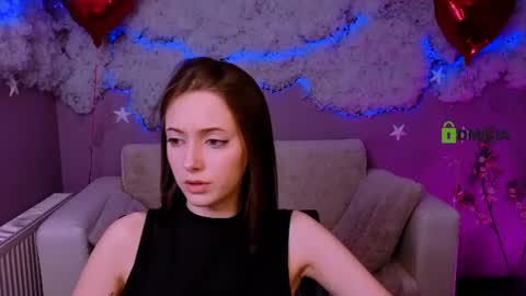 Snapshot of chloe_ley chatting on June 2026 07:09:01 PM chloe_ley online show from June 2026 07:09:01 PM