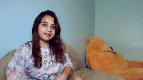 Snapshot of chloe_maia1 chatting on January 2025 01:27:01 AM AMY online show from January 2025 01:27:01 AM