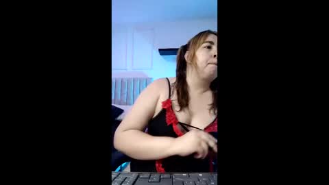 Snapshot of chloe_prg chatting on May 2026 11:14:02 PM chloe_prg online show from May 2026 11:14:02 PM