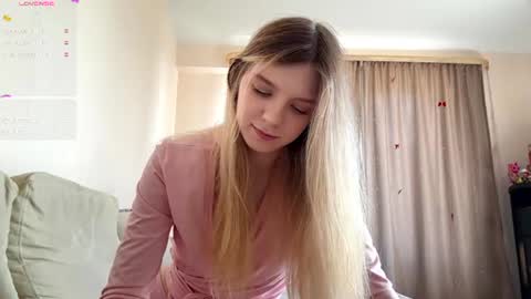 Snapshot of chloe_show chatting on July 2026 11:14:01 AM hloe online show from July 2026 11:14:01 AM