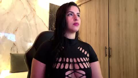 Snapshot of chloe_toms chatting on July 2026 10:14:01 AM chloe online show from July 2026 10:14:01 AM