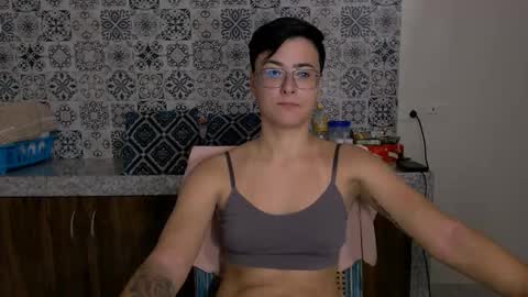 Snapshot of chloe_x_ chatting on March 2025 05:38:02 PM Eva and Sandra online show from March 2025 05:38:02 PM