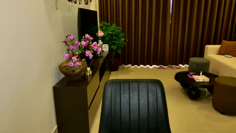 Snapshot of chloe_x_ chatting on April 2026 02:17:01 AM Eva and Sandra online show from April 2026 02:17:01 AM